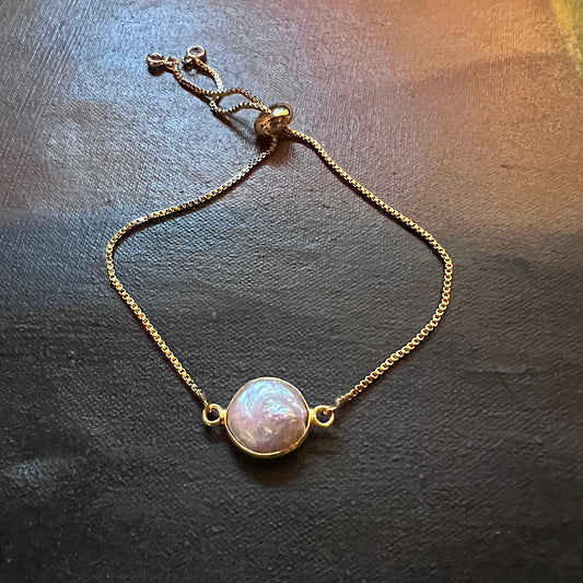 Adjustable Gold Bracelet with Coin Pearl